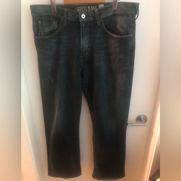 GUESS 38W X 30L - Picture 5 of 11